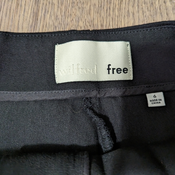 Black Wilfred Free Salcido shorts - Picture 6 of 6